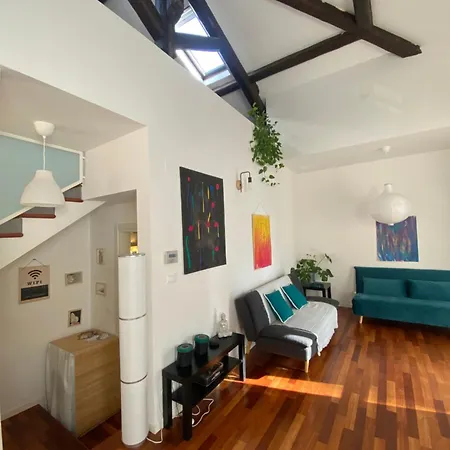 Apartament La Casa Di Giulia, Spazioso Loft Su Due Livelli A 10 Minuti Di Macchina Dal Centro Bolonia