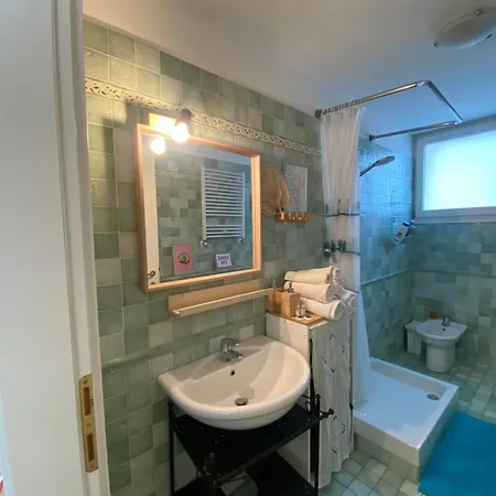 La Casa Di Giulia, Spazioso Loft Su Due Livelli A 10 Minuti Di Macchina Dal Centro Daire Bolonya