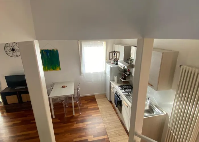 La Casa Di Giulia, Spazioso Loft Su Due Livelli A 10 Minuti Di Macchina Dal Centro *