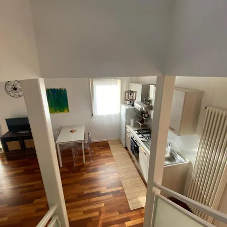 La Casa Di Giulia, Spazioso Loft Su Due Livelli A 10 Minuti Di Macchina Dal Centro *