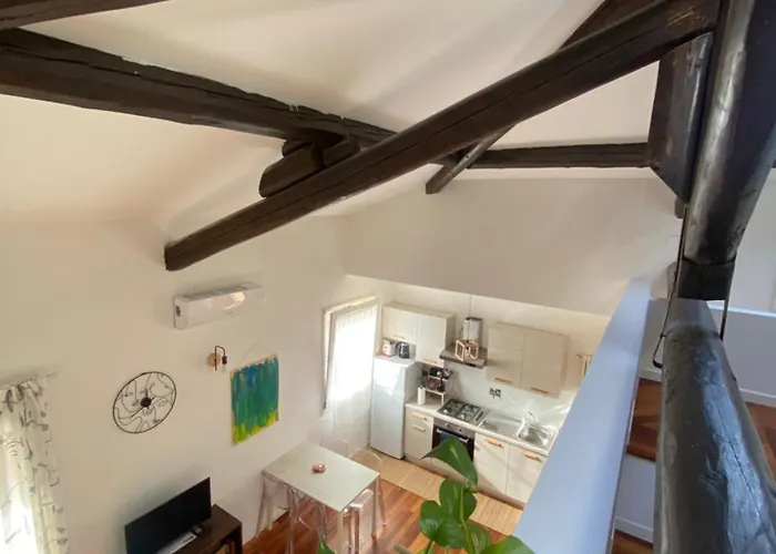 Apartmán La Casa Di Giulia, Spazioso Loft Su Due Livelli A 10 Minuti Di Macchina Dal Centro
