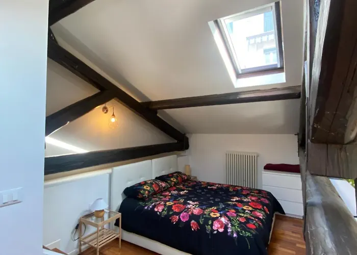 La Casa Di Giulia, Spazioso Loft Su Due Livelli A 10 Minuti Di Macchina Dal Centro Boloňa